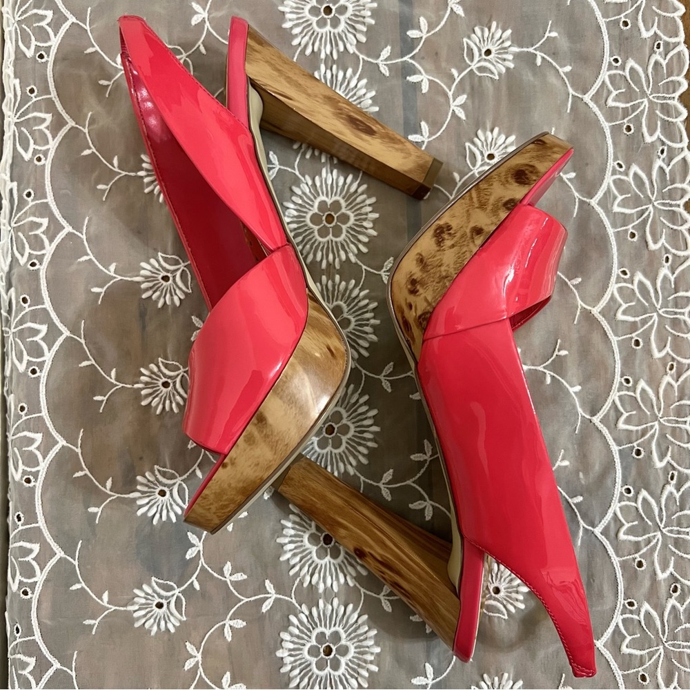 Like new, BCBGirls Watermelon Platform Sandals Colorful Fun Sexy
